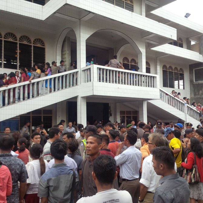 kerusuhan di gereja pekanbaru