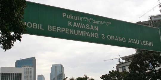 Walau tak kurangi macet, Ahok sebut penghapusan 3 in 1 tetap positif