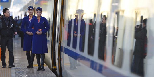 Sebanyak 18 anak bangsa belajar teknologi kereta cepat ke Beijing