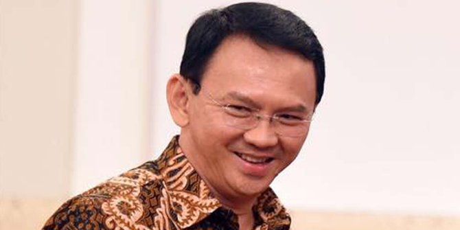 dukungan banjir ahok Bappenas. dari penghargaan ©facebook.com/ahokbtp Ahok terima