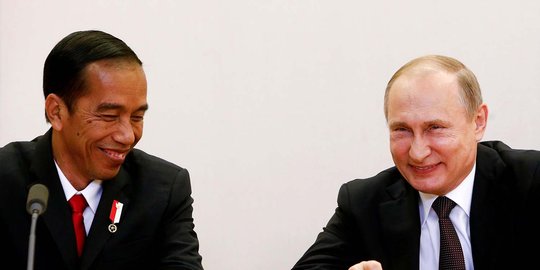 Akrabnya Jokowi dan Putin jelang KTT Rusia-ASEAN