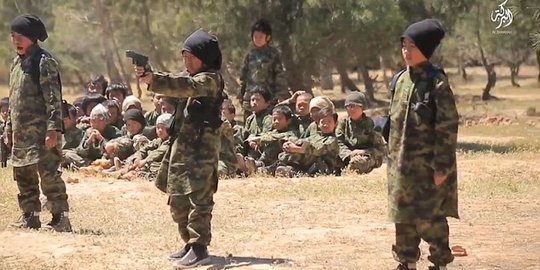 ISIS rilis video anak-anak Indonesia latihan perang di Suriah