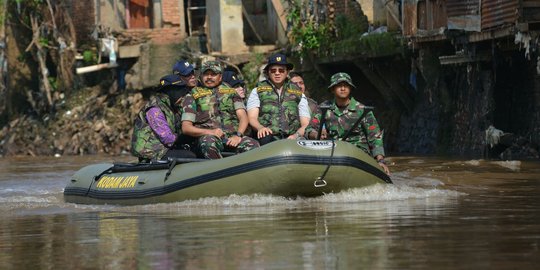 Ahok klaim berjuang selamatkan warga miskin dari penjahat