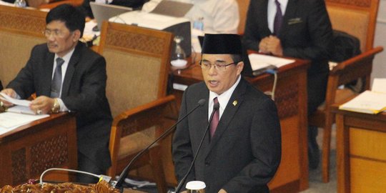 Akom mengaku mengalah sama Setnov agar tak didepak sebagai ketua DPR