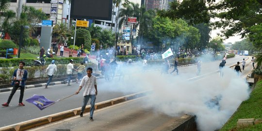 Mencekam, KPK diserbu massa anti-Ahok