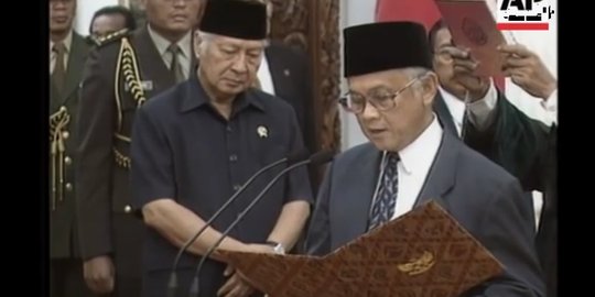 14 Menteri bikin Soeharto lengser lebih cepat