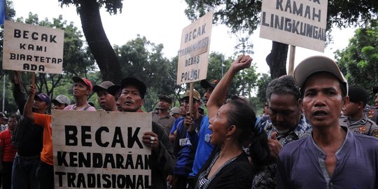 Ahok minta tukang becak di Jakarta alih profesi