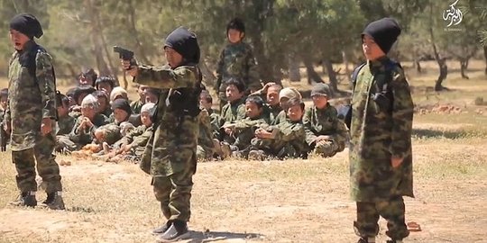 Kapolri video ISIS latih anak-anak Indonesia berperang rekaman lama