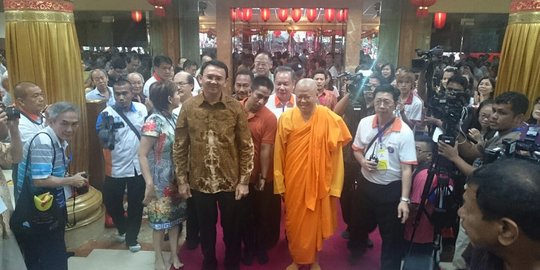 Ini pesan Ahok untuk umat Budha yang merayakan Waisak