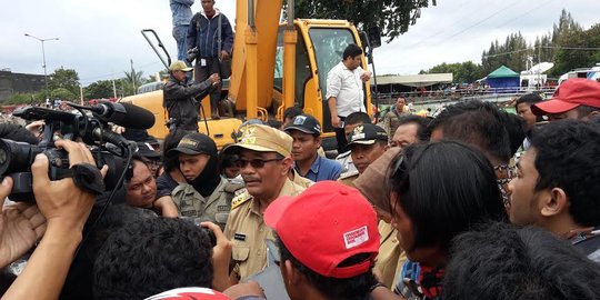 Sidak Gereja Tugu, Djarot keluhkan buruknya perawatan