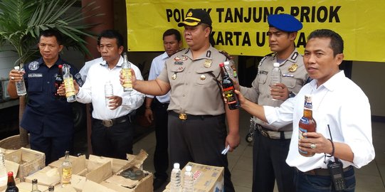 Polsek Tanjung Priok sita 600 botol miras dari Brandy sampai ciu