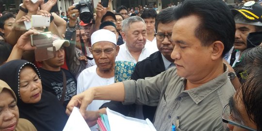 Jelang Ramadan, Yusril minta Ahok tak teror warga Luar Batang