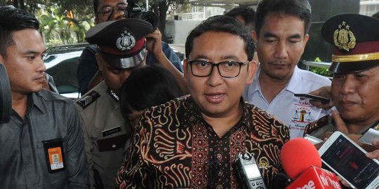 Fadli Zon minta Jokowi tak terpatok angka, lihat kesulitan rakyat