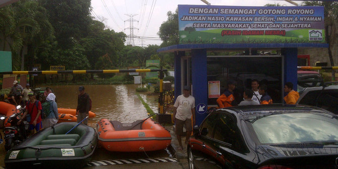 Ratusan rumah di Bekasi Utara terendam banjir luapan Kali Bekasi
