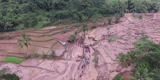 Korban banjir bandang di Subang akan dipindahkan