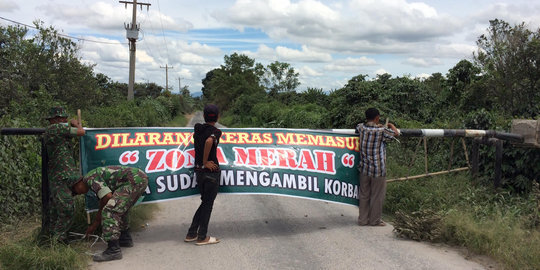 Warga Sinabung nekat masuk zona merah karena bantuan kurang memadai