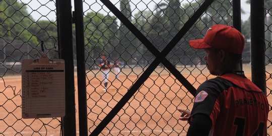 3 Cara super efektif berlari ke base saat main softball