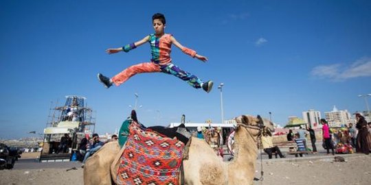 Keluh kesah 'spiderman' cilik asal Gaza, terjebak di tengah konflik