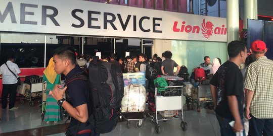 Loket check in error, penumpang Lion Air di Batam mengamuk