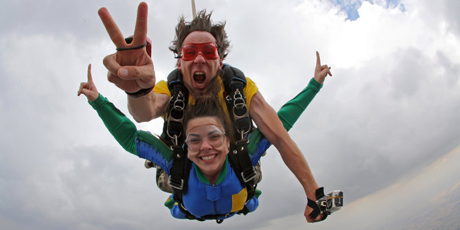 Skydive, extreme sport paling menantang di udara!
