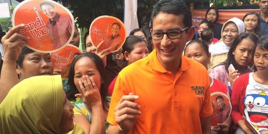 Sandiaga tebar janji, tak asal gusur dan hidupkan lagi BLT