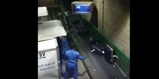 Video ini jelaskan kenapa koper di bandara sering rusak