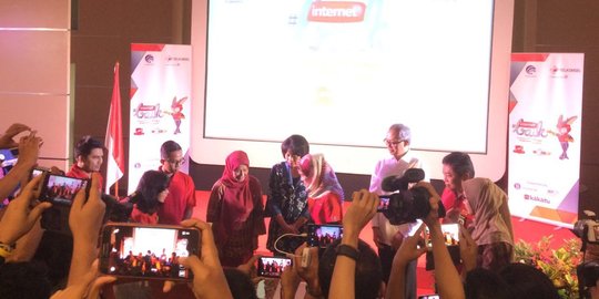 Telkomsel kampanyekan CSR internet baik