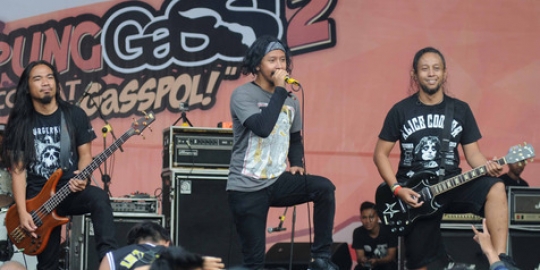 16 tahun bersama, drummer Burgerkill resmi mengundurkan diri