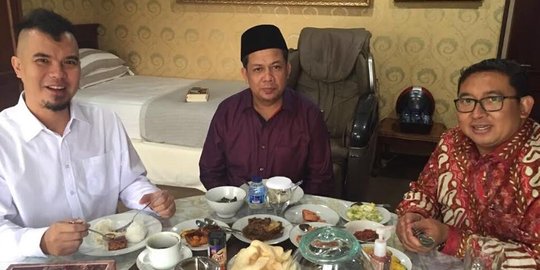 Ada kasur di ruang kerja, Fadli Zon bilang 'tak ada yang istimewa'