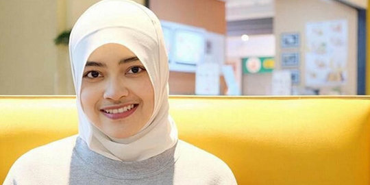 Wanita cantik berhijab 'colek' Kang Emil biar cepat dapat jodoh