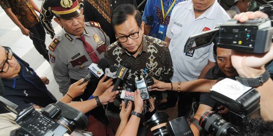 Pramono Anung sebut sudah waktunya Jokowi putuskan calon kapolri