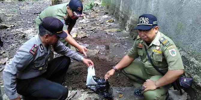 Razia indekos, polisi temukan diduga janin dikubur di kebun