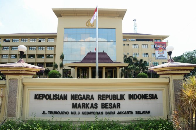 gedung mabes polri