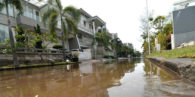 Ahok sudah tahu tanggul Pantai Mutiara sudah tak kuat 