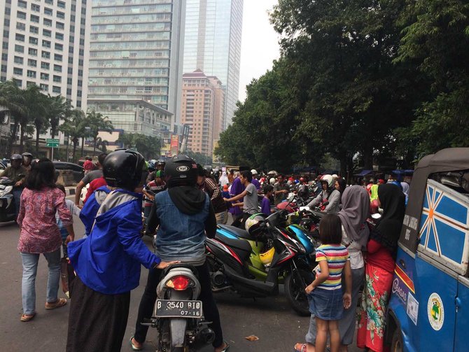 tukang ngaji dadakan di tpu karet jelang ramadan