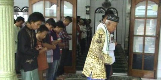 Jemaah Syattariyah di Padang laksanakan puasa esok hari