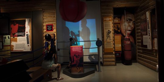Mengunjungi museum Muhammad Ali di Louisville