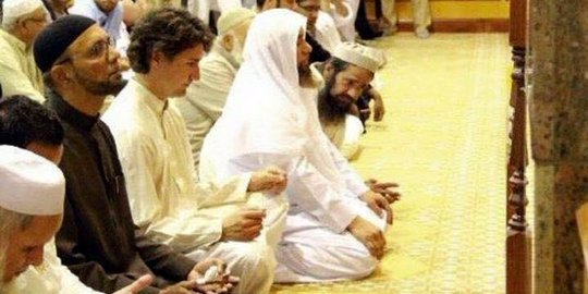 [Video] PM Trudeau ikut buka puasa Ramadan pertama di Kanada
