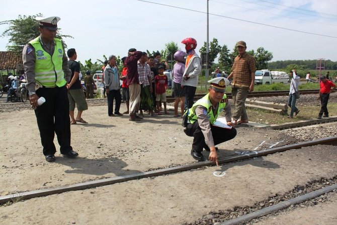 lokasi pasutri ditabrak ka kaligung