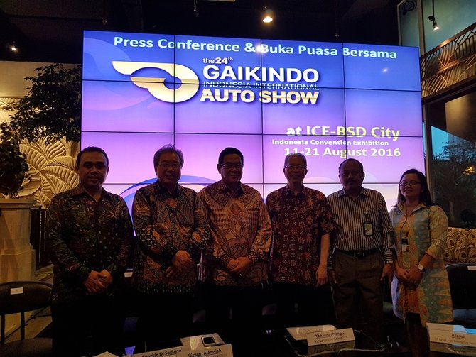 perwakilan pihak seven events gaikindo pertamina dan bank mandiri