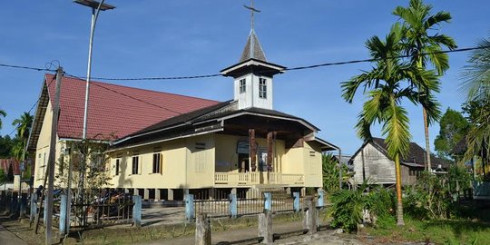 Gereja Laham dan sejarah umat Katolik di Kalimantan Timur