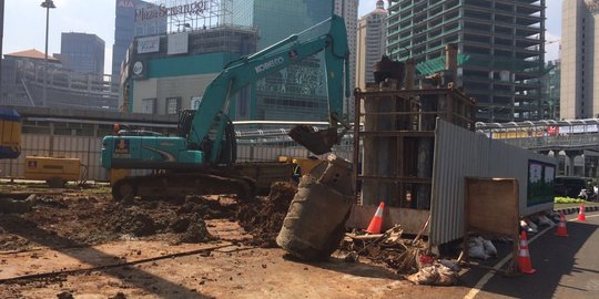 Penutupan jalur cepat Sudirman-Cawang belum jelas sampai kapan