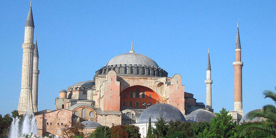Ingin kembalikan Hagia Sophia jadi masjid, Erdogan dikecam