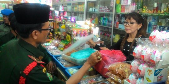 Selama Ramadan, jualan kue basah di siang hari di Aceh bisa dicambuk
