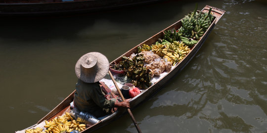 Mengenal indahnya pasar terapung di Kalimantan Selatan