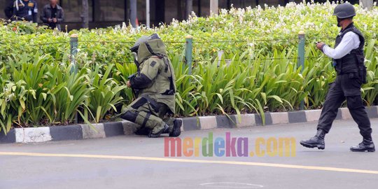 3 Bom rakitan diledakkan usai penggerebekan teroris di Surabaya
