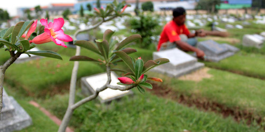 'Mengerikannya' makam di Jakarta, ada nisan tak berpenghuni