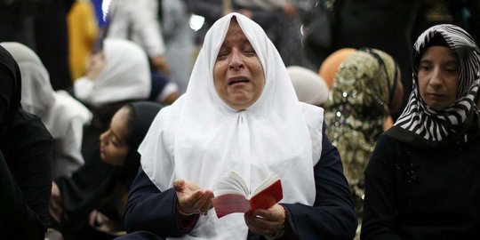 Derai air mata warnai salat jenazah Muhammad Ali