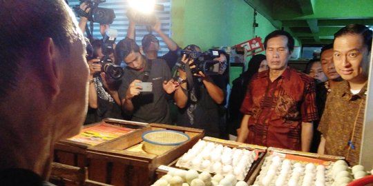 Sidak ke pasar, Mendag Lembong dicurhati pedagang soal tengkulak