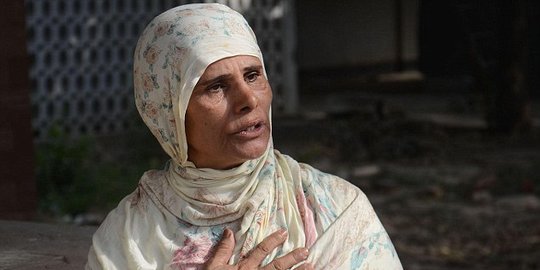 Ibu ini tidak menyesal bakar putrinya hidup-hidup